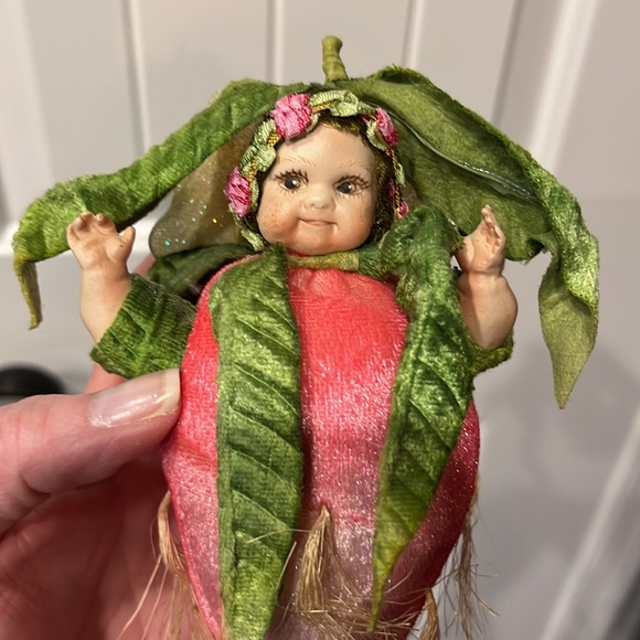RARE Mark Roberts Cabbage Patch Baby Radish Fairy - Picture 2 of 6